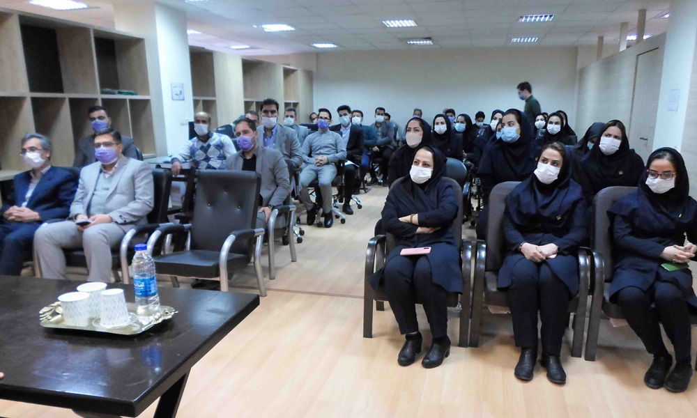 جلسه پایان سال مدیرعامل محترم همیاران شمال شرق با کارکنان مجموعه برگزار شد